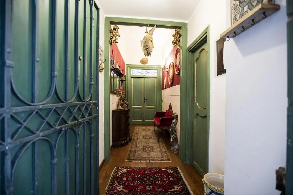 Palazzo Viola Suite Panoramica Palermo 0*,  Itália