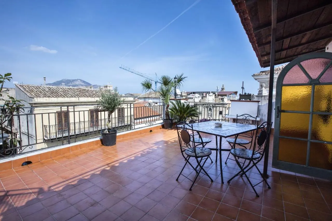 Palazzo Viola Suite Panoramica Palermo Itália